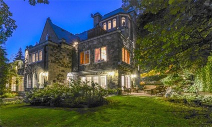 The Westmount Estate is 2 miles from Montreal Canada and a great example of Montreal's luxury real estate properties.