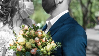 Husband and wife marry during COVID-19