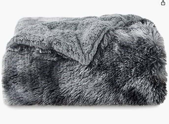 faux fur throw gift for new homeowner