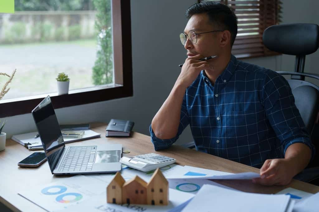Entrepreneur saving for a home to qualify for a mortgage
