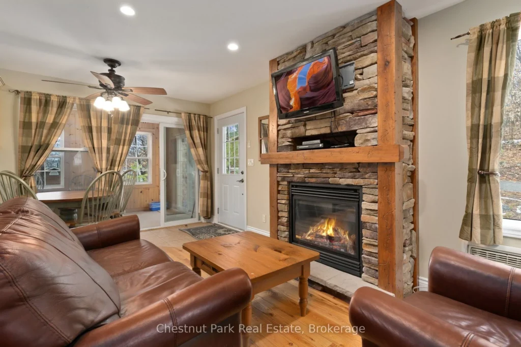 102-1 1052 Rat Bay Road, Lake of Bays, Ontario