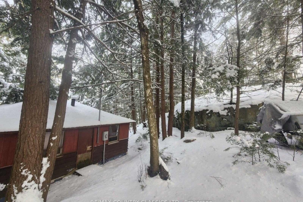 34 Kingfisher Lane, North Kawartha, Ontario