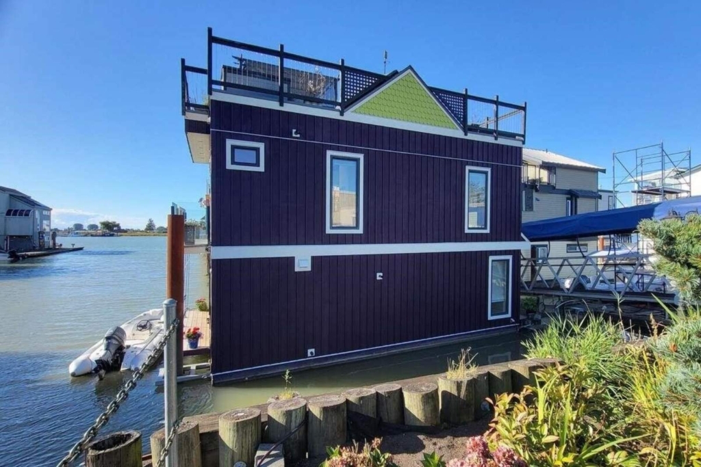 1-3473 River Road W, Ladner